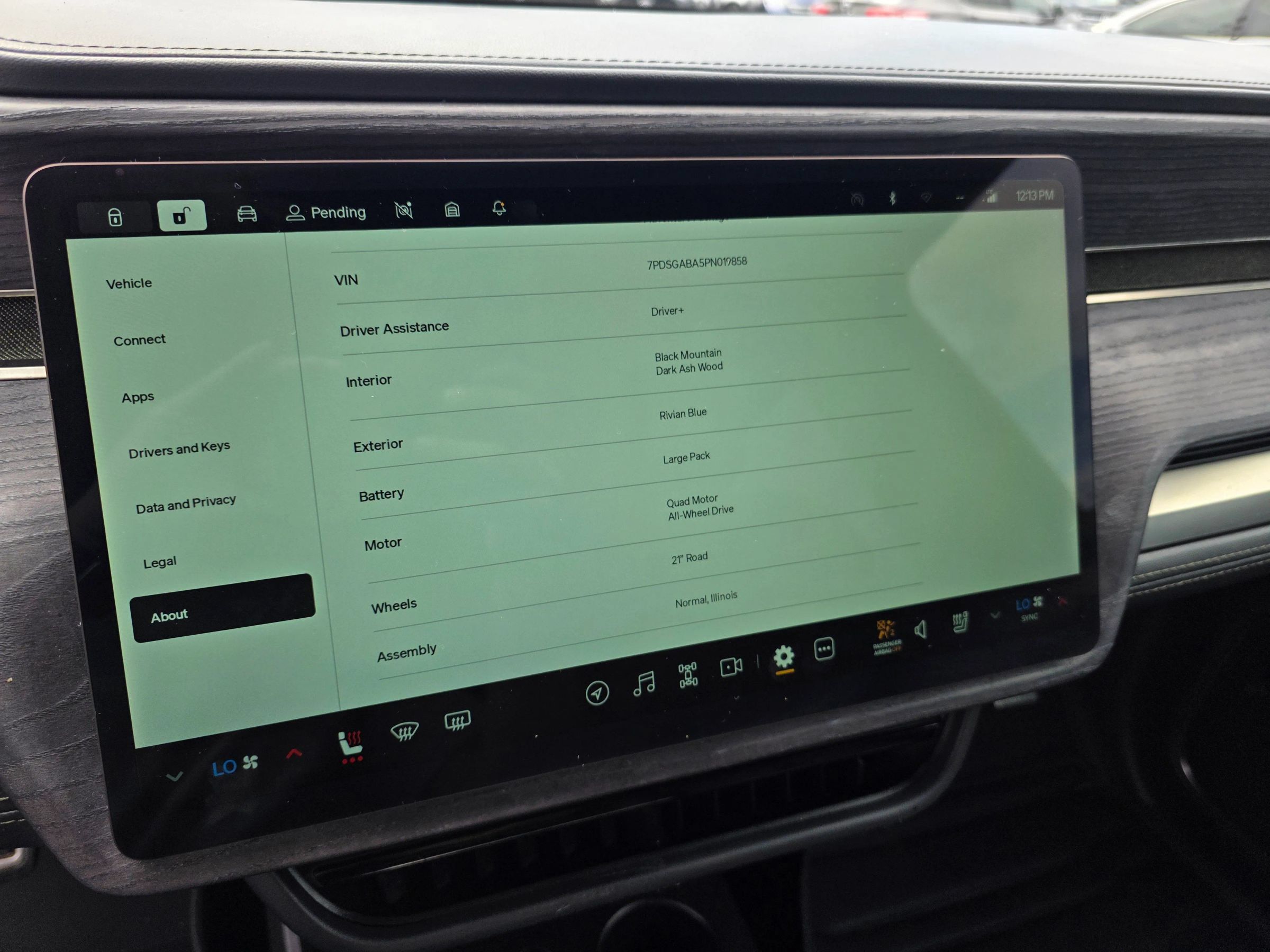 Used 2023 Rivian R1S Adventure Quad AWD/4WD image 22
