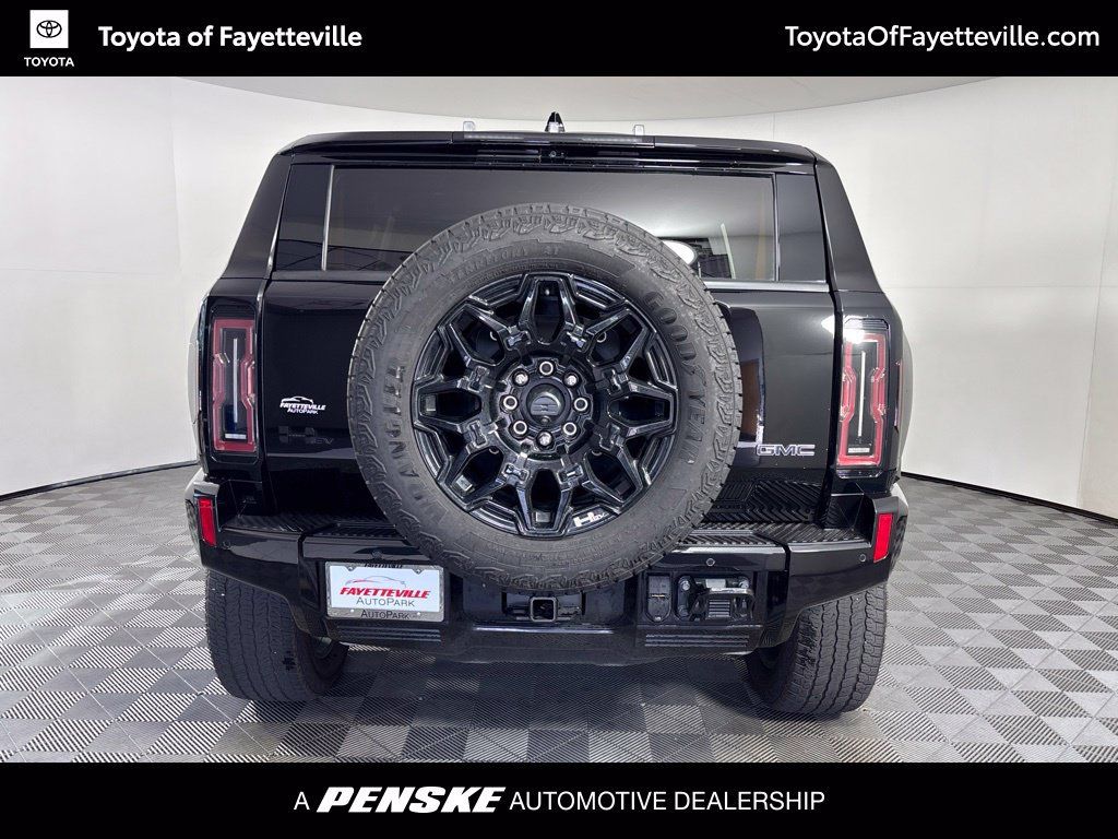 Used 2025 GMC Hummer EV 2X w/ LPO, Dark Essentials Package AWD/4WD image 12