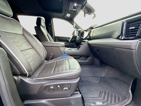 Certified 2024 GMC Sierra 2500 AT4X w/ AT4X AEV Edition image 30