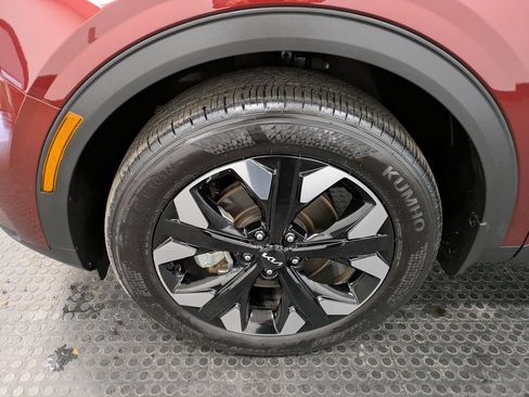 Used 2024 Kia Sportage X-Line w/ X-Line Premium Package image 7