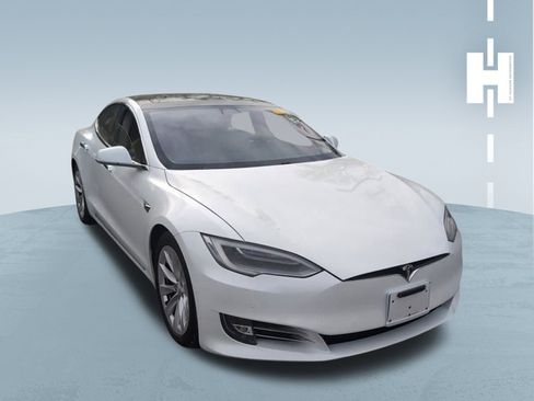 Used 2017 Tesla Model S 100D image 1