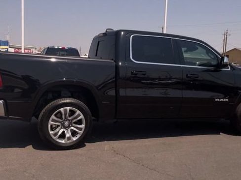 Used 2023 RAM 1500 Limited AWD/4WD image 2
