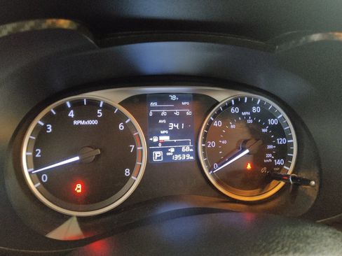 Used 2025 Nissan Versa S w/ Trunk Package FWD image 23