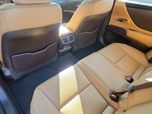Certified 2020 Lexus ES 350 w/ Premium Package image 11