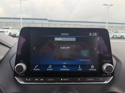 Used 2025 Nissan Sentra SV image 16