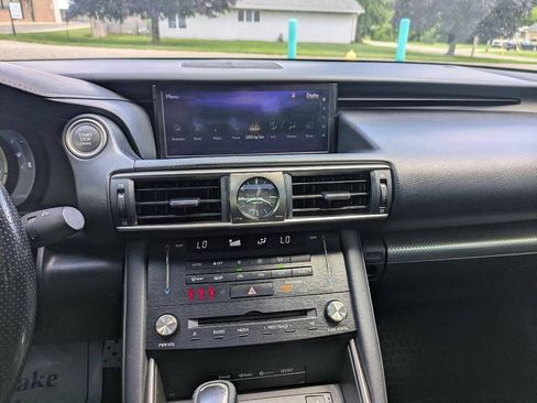 Used 2017 Lexus IS 300 F Sport w/ F Sport Package AWD/4WD image 17