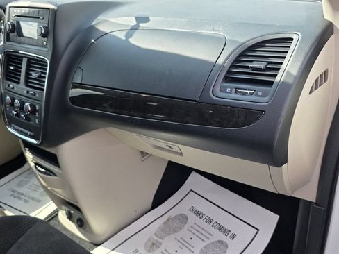 Used 2016 Dodge Grand Caravan SE w/ Quick Order Package 29E SE FWD image 35