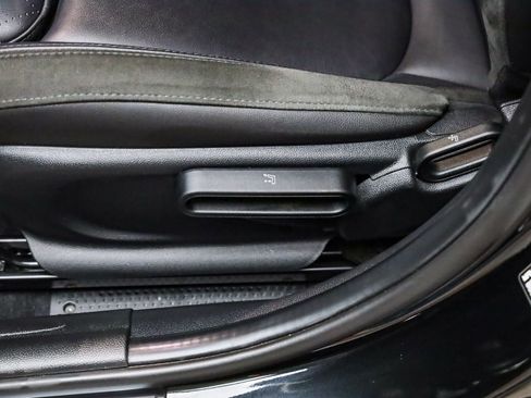 Used 2024 MINI Cooper 4-Door Hardtop w/ Signature Upholstery Package image 22