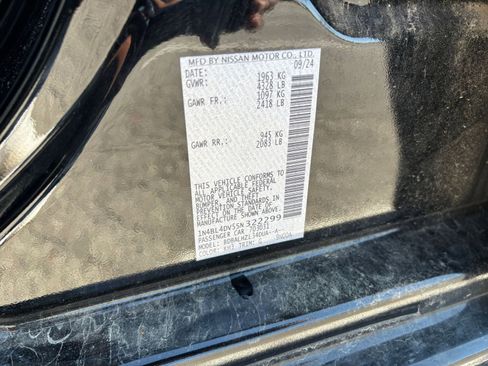 Used 2025 Nissan Altima 2.5 SV image 29