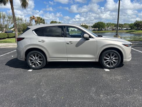 Used 2024 MAZDA CX-5 AWD 2.5 S w/ Premium Package image 2