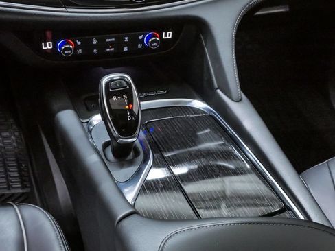 Used 2020 Buick Enclave Avenir w/ Avenir Technology Package FWD image 21