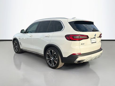 Used 2022 BMW X5 xDrive45e w/ Luxury Seating Package image 5