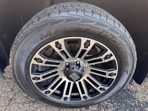 Used 2013 GMC Sierra 1500 SLE w/ SLE Preferred Package image 16