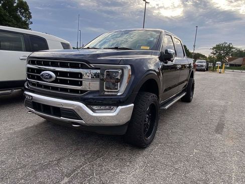 Used 2022 Ford F150 Lariat w/ Equipment Group 502A High AWD/4WD image 3