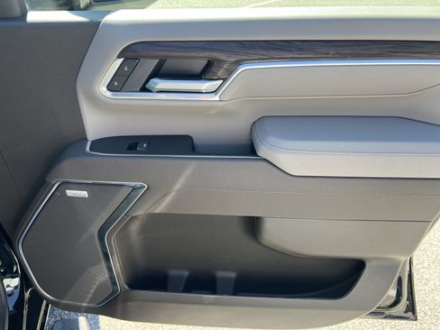 New 2026 GMC Sierra 2500 SLT w/ SLT Premium Package image 19