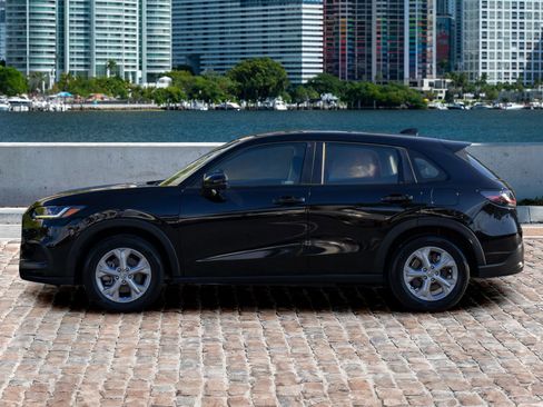 Certified 2023 Honda HR-V LX image 8