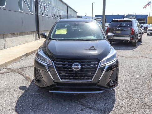 Used 2023 Nissan Kicks S FWD image 2