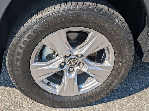 Certified 2023 Toyota RAV4 XLE w/ Convenience Package AWD/4WD image 10