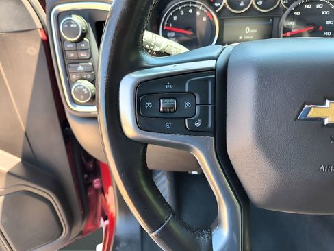Used 2021 Chevrolet Silverado 1500 LT image 15