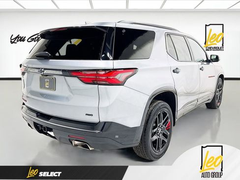 Used 2023 Chevrolet Traverse Premier w/ Redline Edition image 5