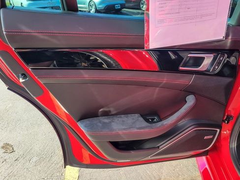 Used 2022 Porsche Panamera GTS image 16