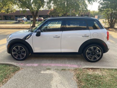 Used 2014 MINI Cooper Countryman FWD image 7