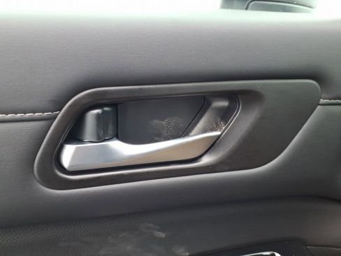 New 2026 Nissan Pathfinder SL image 16