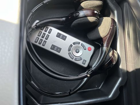 Used 2015 Toyota Highlander XLE image 18