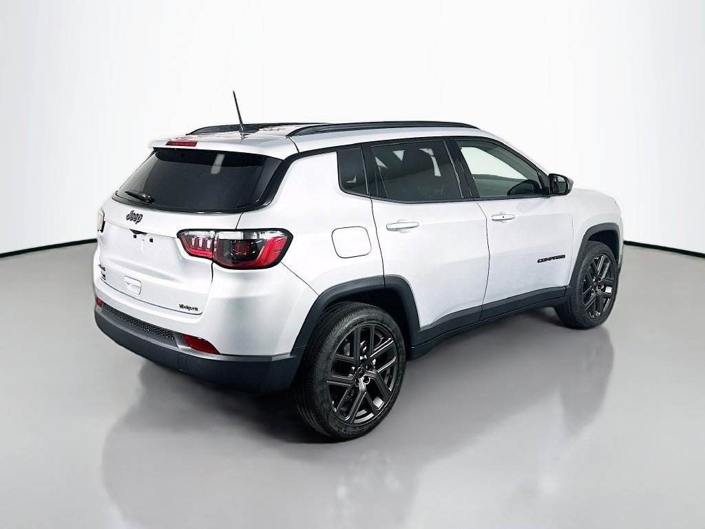 New 2026 Jeep Compass Latitude AWD/4WD image 7