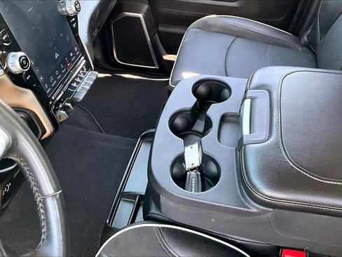 Used 2024 RAM 2500 Laramie image 14