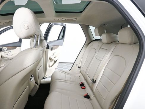 Used 2018 Mercedes-Benz GLC 300 image 19