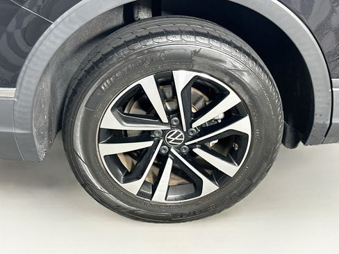 Used 2022 Volkswagen Tiguan S FWD image 11