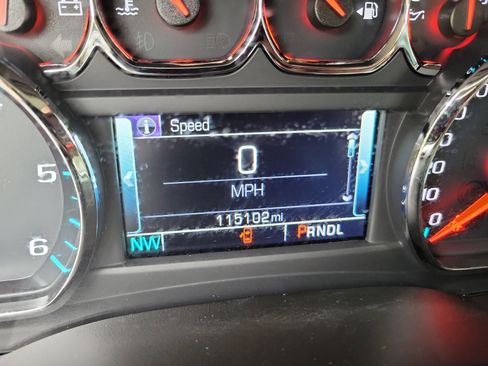 Used 2017 GMC Yukon XL SLT w/ Open Road Package image 21