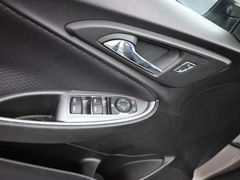 Used 2024 Chevrolet Malibu LT FWD image 9