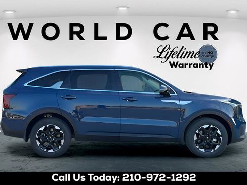 New 2026 Kia Sorento S image 9
