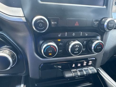 Used 2022 RAM 1500 Big Horn AWD/4WD image 14