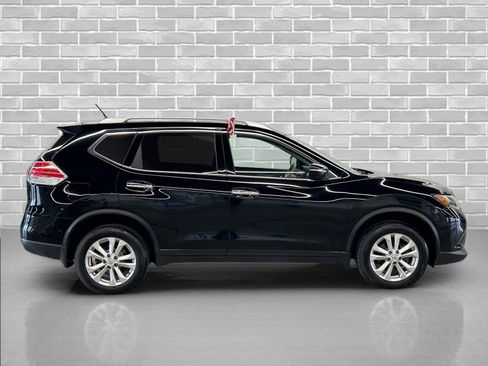 Used 2015 Nissan Rogue SV image 5