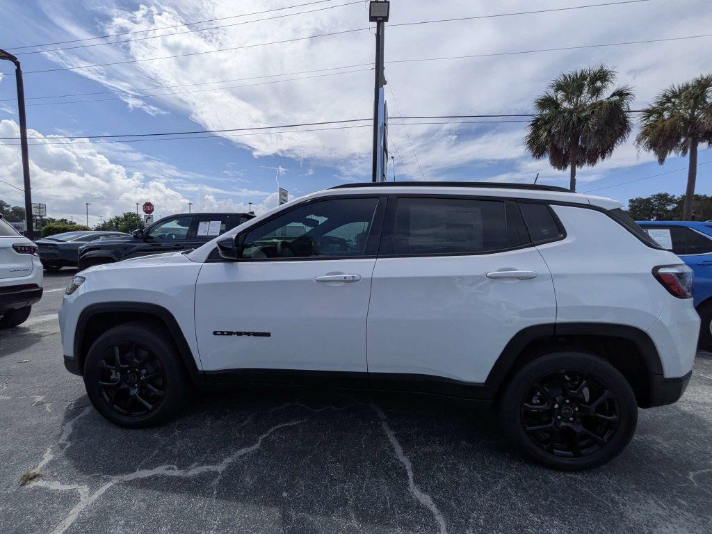 New 2026 Jeep Compass Latitude AWD/4WD image 6