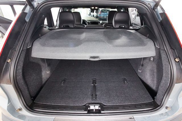 Used 2021 Volvo XC40 P8 Recharge w/ Advanced Package AWD/4WD image 27