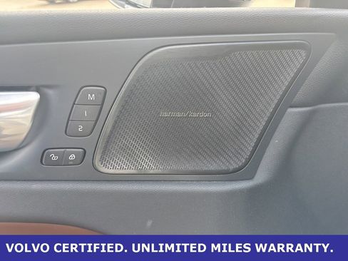 Certified 2024 Volvo XC60 B5 Plus w/ Protection Package Premier image 17