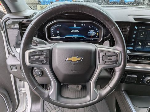 Used 2022 Chevrolet Silverado 1500 LTZ w/ LTZ Premium Package AWD/4WD image 14