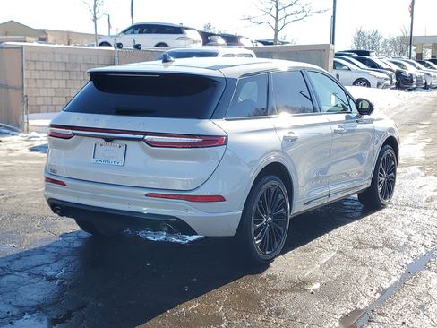 Certified 2024 Lincoln Corsair AWD w/ Equipment Group 101A image 6