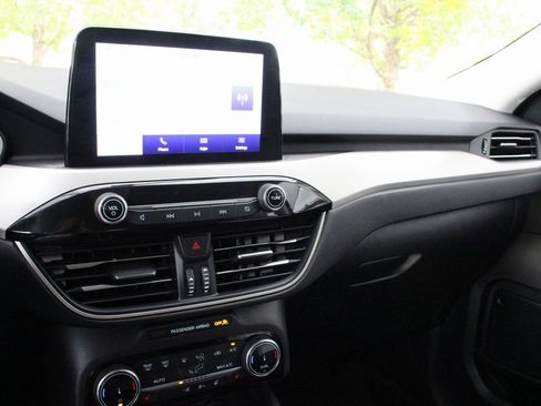 Used 2022 Ford Escape SEL image 24