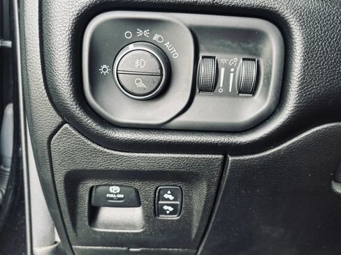 Used 2019 RAM 1500 Big Horn AWD/4WD image 27