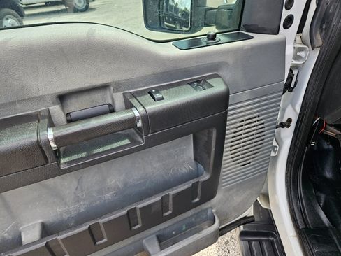 Used 2013 Ford F250 XL w/ PWR Equipment Group image 10