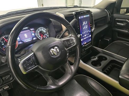 Used 2023 RAM 2500 Laramie AWD/4WD image 11