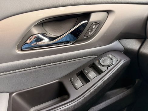 Used 2019 Chevrolet Traverse LT w/ LT Premium Package image 14