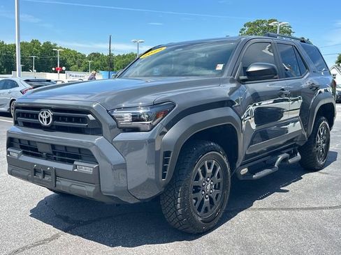 Used 2025 Toyota 4Runner SR5 RWD image 7
