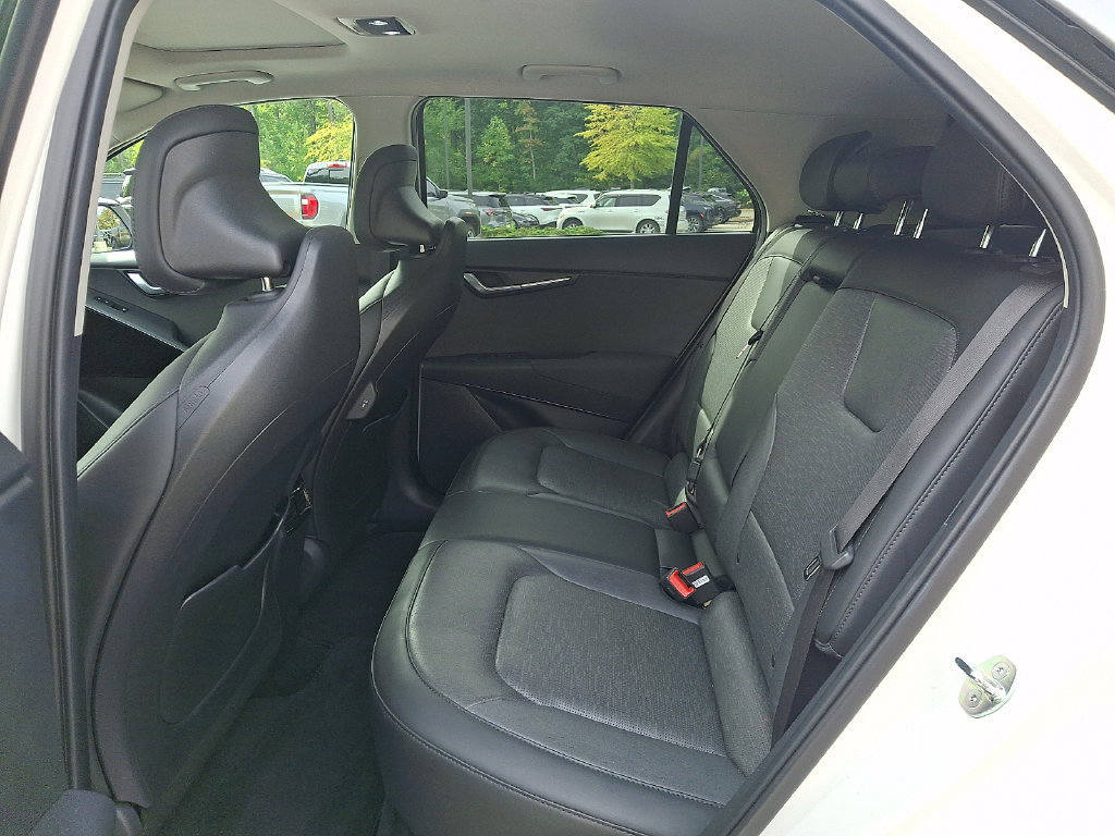 Used 2024 Kia Niro Wave w/ Wave Preserve Package FWD image 10
