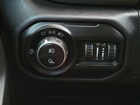 Used 2021 Jeep Gladiator Sport AWD/4WD image 30